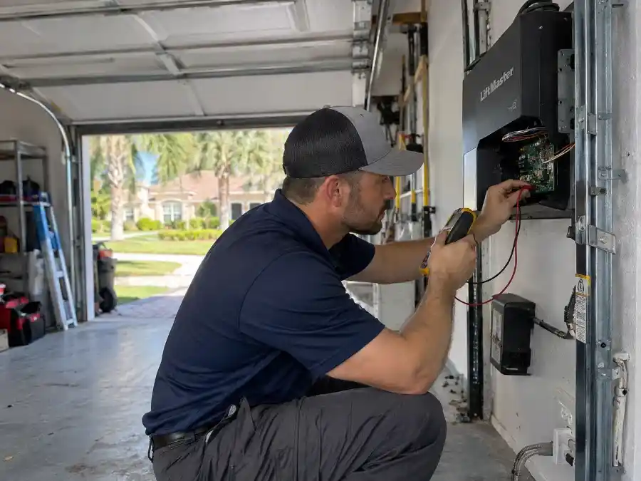 Garage Door Opener Repair & Installation in Palm Coast, FL 1 Garage Door Opener Repair
& Installation in Palm Coast